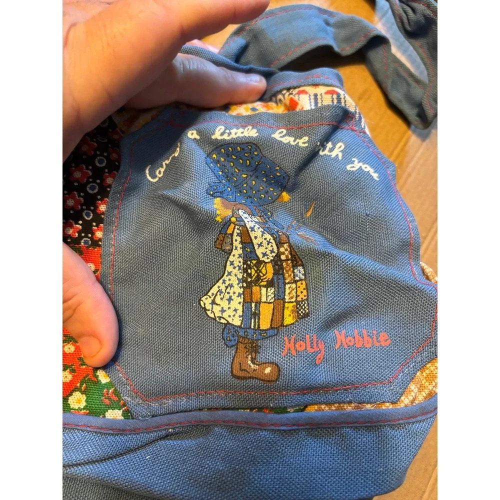 Vintage 1970's Holly Hobbie Shoulder Bag   Rare.